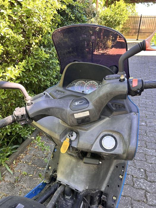 Vand scuter Kymco xCiting 500