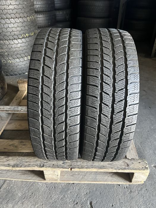 2 anvelope iarna 205/65/16 C Continental!