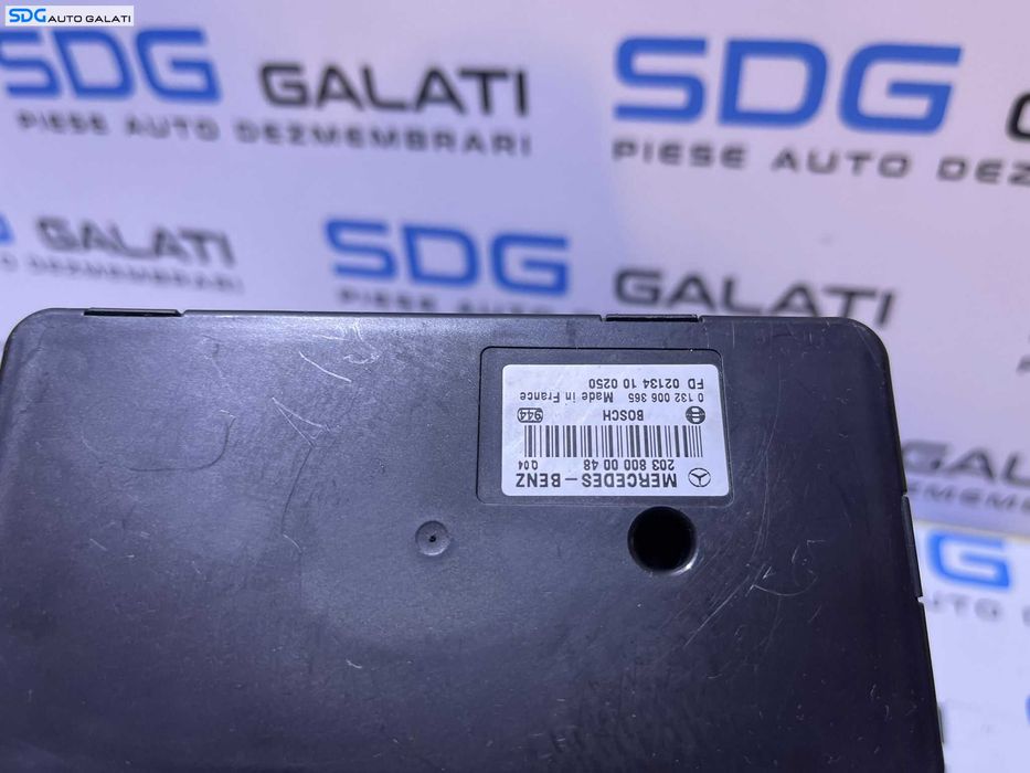 Pompa Aer Vacuum Vacum Inchidere Centralizata Mercedes W203 Clasa C Class 2001 - 2007 Cod 2038000048 0132006365 [S0326]