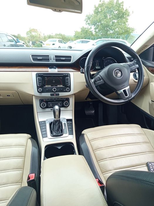 Фолксваген Пасат СС 2.0 тди DSG 2011год