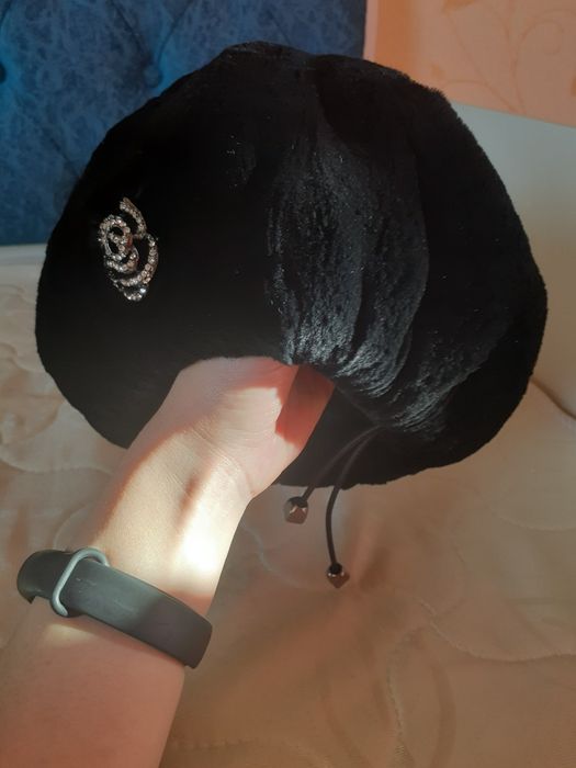 Продам берет мутоновый