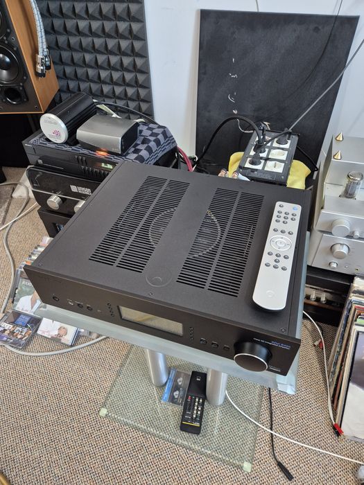 Cambridge Audio Azur 840A V2 amplificator și Azur 340T tuner