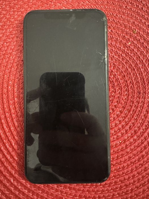 Vand Iphone 11 Pro 64 GB