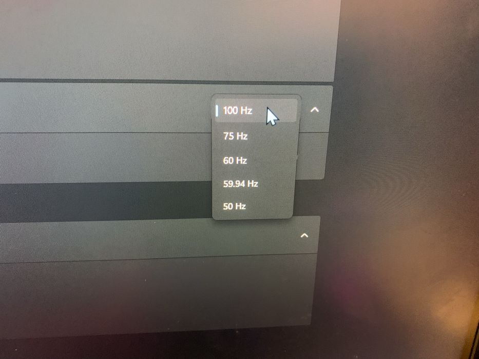 Monitor LG , Putin folosit