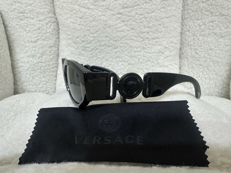 Слънчеви очила Versace