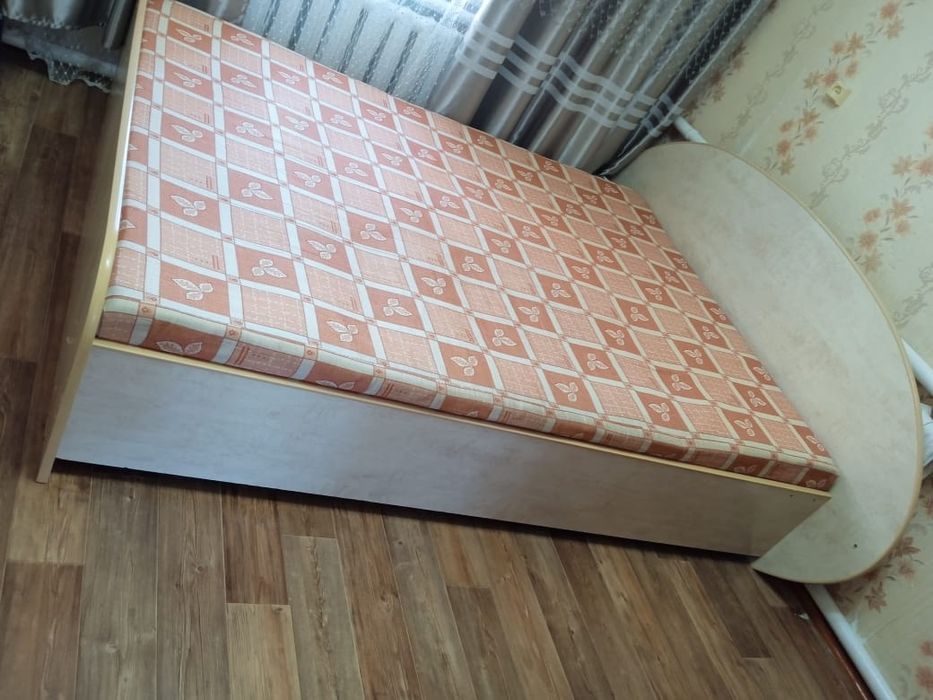 Кровать двуспальная