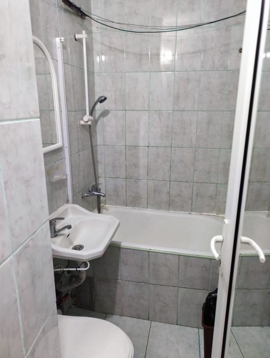 Apartament cu o camera de inchiriat