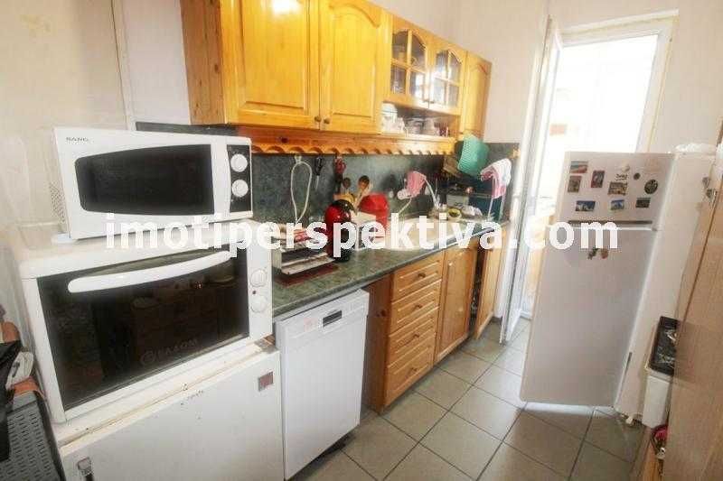 Продава се Тристаен апартамент в Пловдив, Център - 93 кв.м за 1613 €/кв.м - Снимка #3