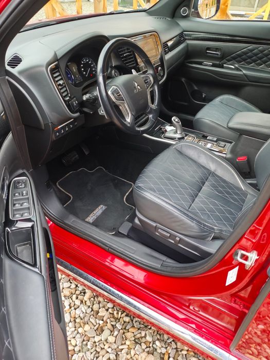 Mitsubishi Outlander 2.4 PHEV