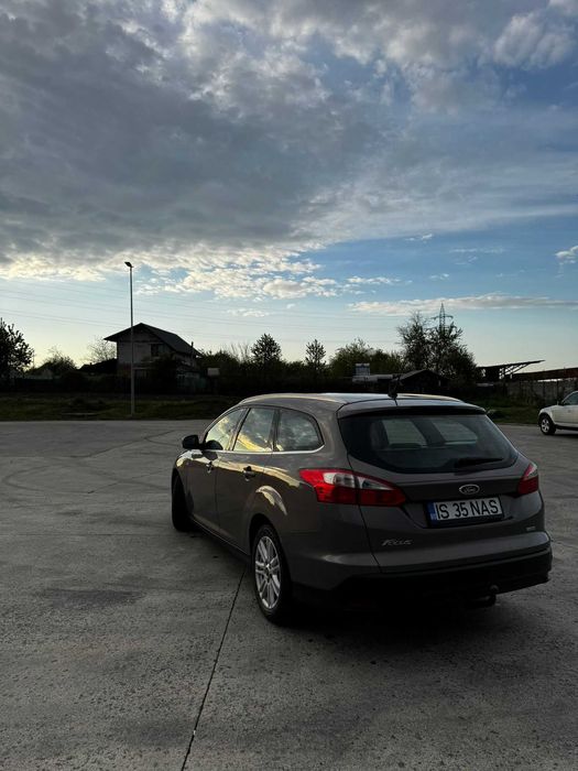 Ford Focus  2013