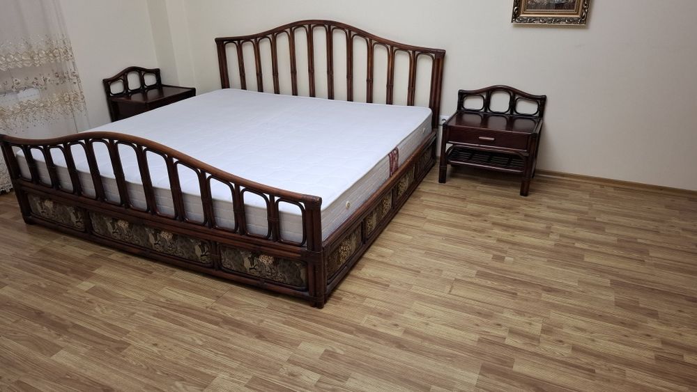 Vând mobilier dormitor