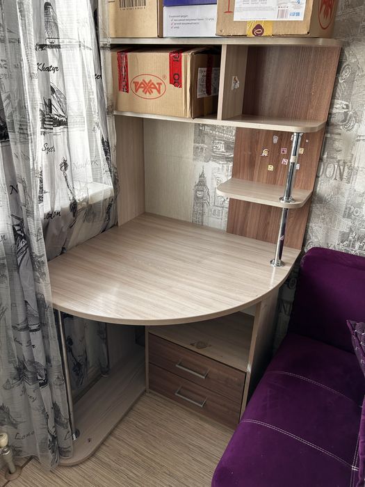 Стол детский угловой