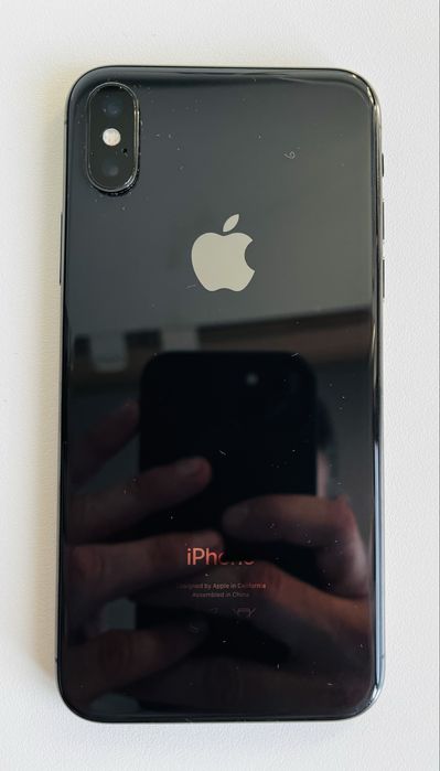 IPhone X 64GB impecabil si primiti un CADOU