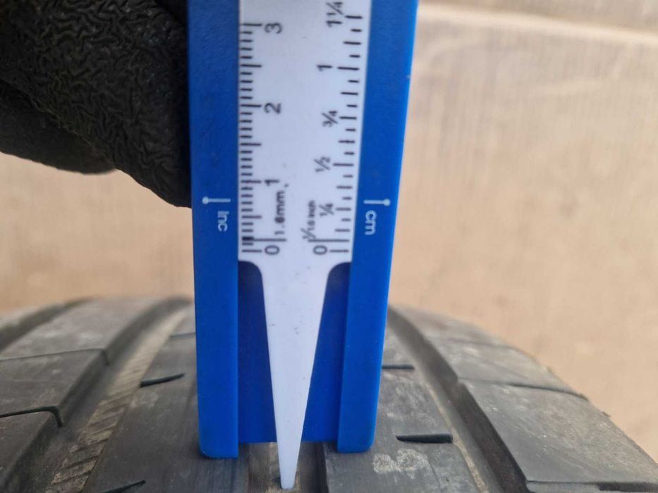 2 Goodyear R19 235/45 Летни гуми  DOT1024