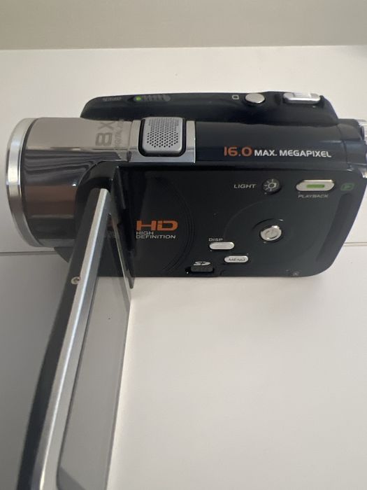 Продам видеокамеру