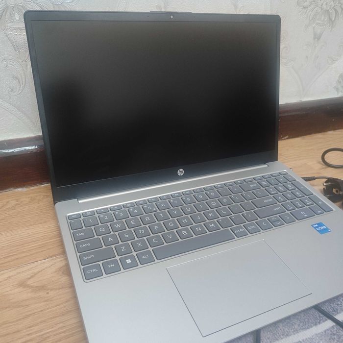 Hp laptop 15 fd000355nia