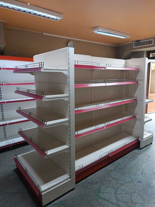 Островен стелаж за магазин