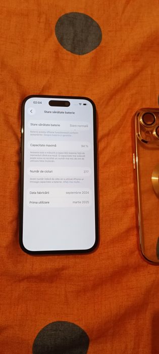 Vând urgent iPhone 15 că nou bateria 94 preț 2000 lei urgent
