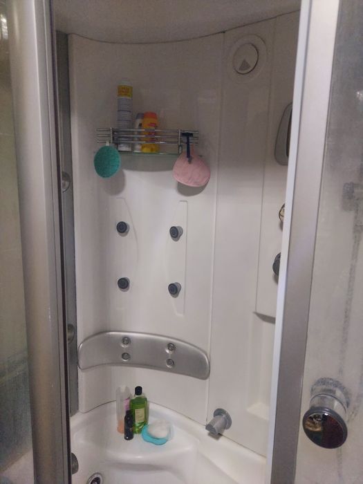 Продам душевую кабину