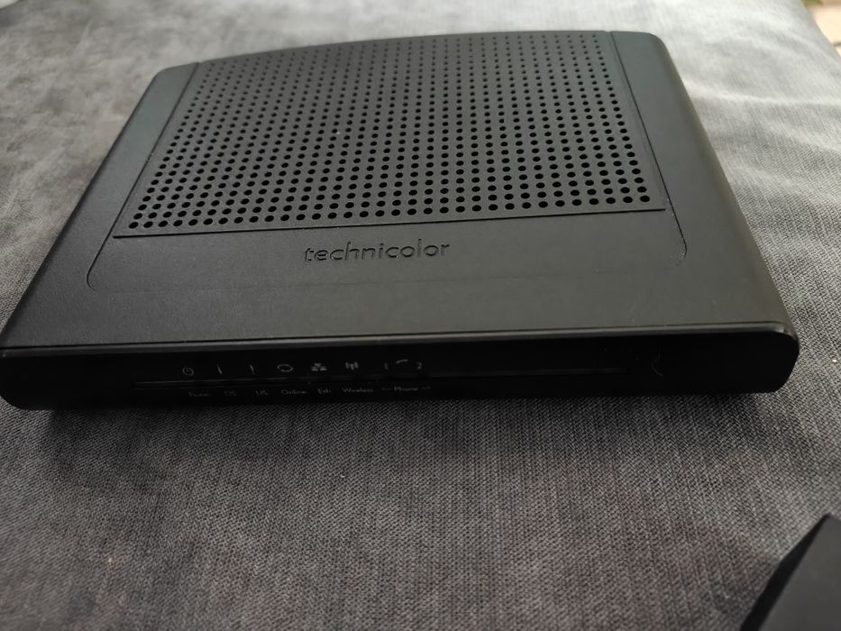 Безжичен кабелен гласов гейтуей- модем и рутер в едно