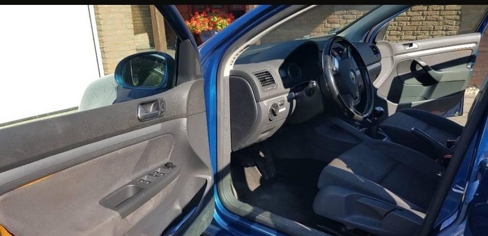 GOLF 5 1.9 TDI 105 cp