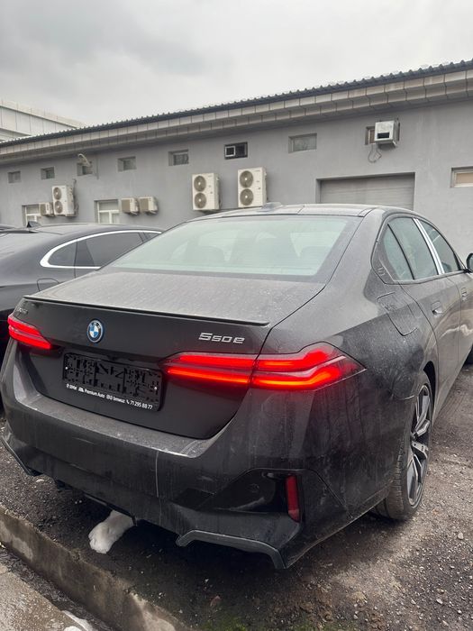 Продам новый BMW 550E xDrive Hybrid в наличии с официальной гарантией