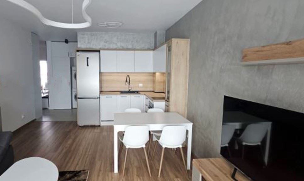 Дава се под наем Тристаен апартамент в София, Изгрев - 113 кв.м за 1396.38 € - Снимка #2