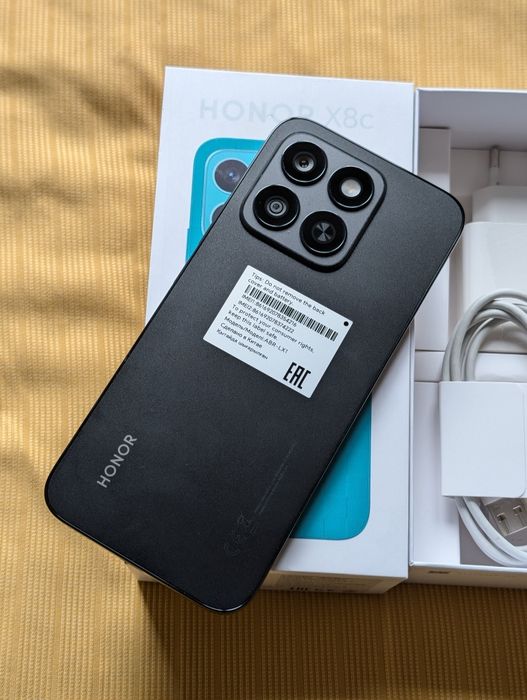 Honor X8c 256 gb Ram 8 полный комплект