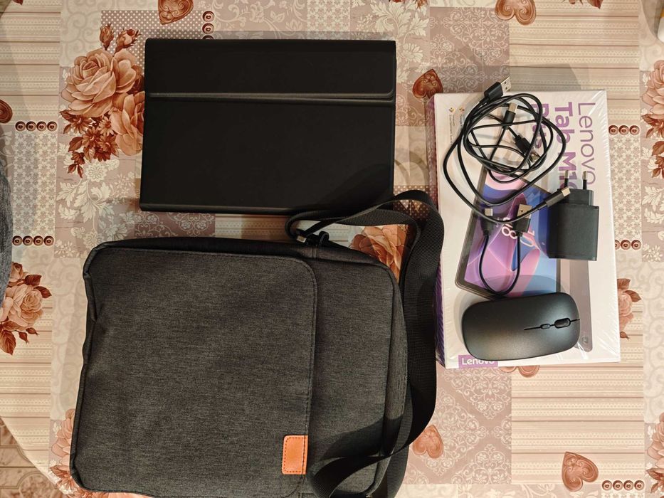 Таблет Lenovo M10 plus, 3 gen, 4G, 128/6 gb