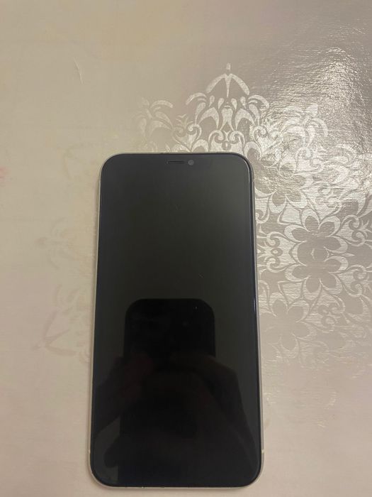 Айфон 11 не про, про мах