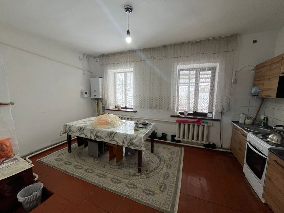 Продам дом с большим участком