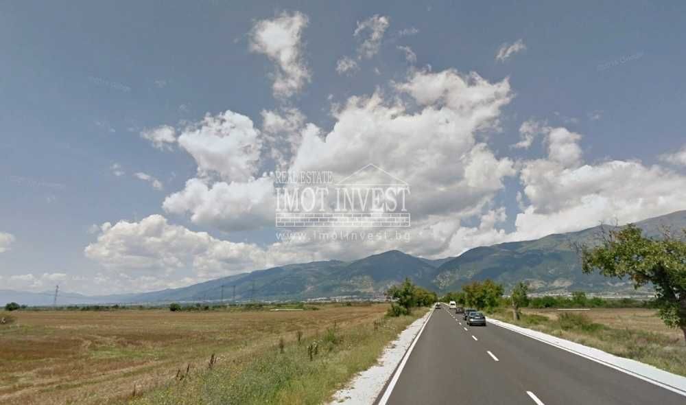 Продава се Парцел в Карлово - 5300 кв.м за 4 €/кв.м - Снимка #1