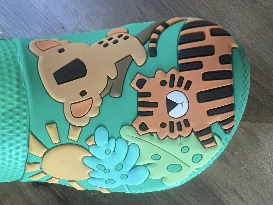 2 броя Кроксове Next - размер 11 (Eur 29)