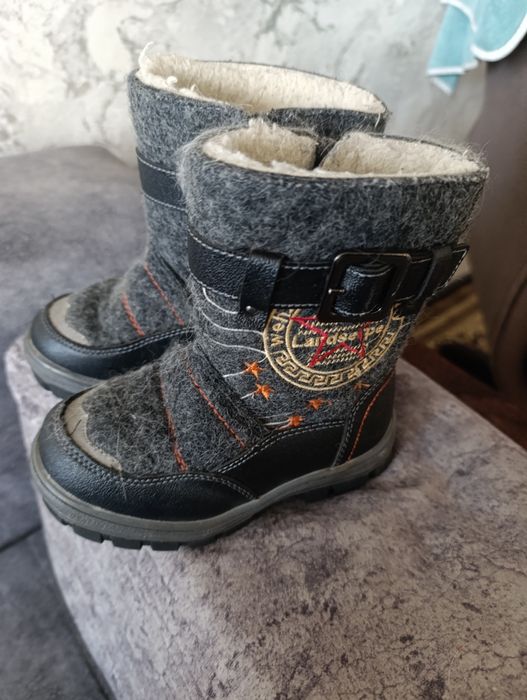Продам детские валенки