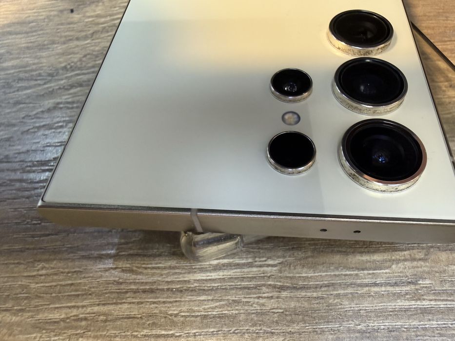 Samsung s24 ultra 256gb Перфектен!