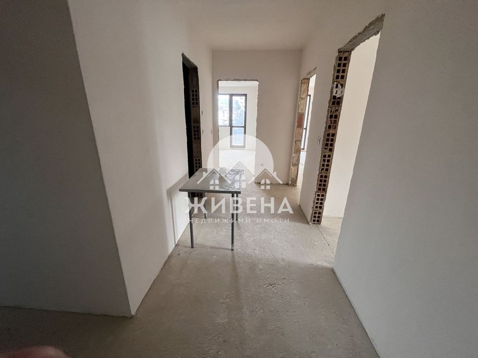 Продава се Тристаен апартамент в к.к. Св.Св. Константин и Елена - 107 кв.м за 2804 €/кв.м - Снимка #1