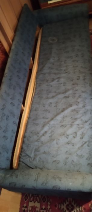 Голям диван канапе 190см+подарък бежов китеник с малък косъм