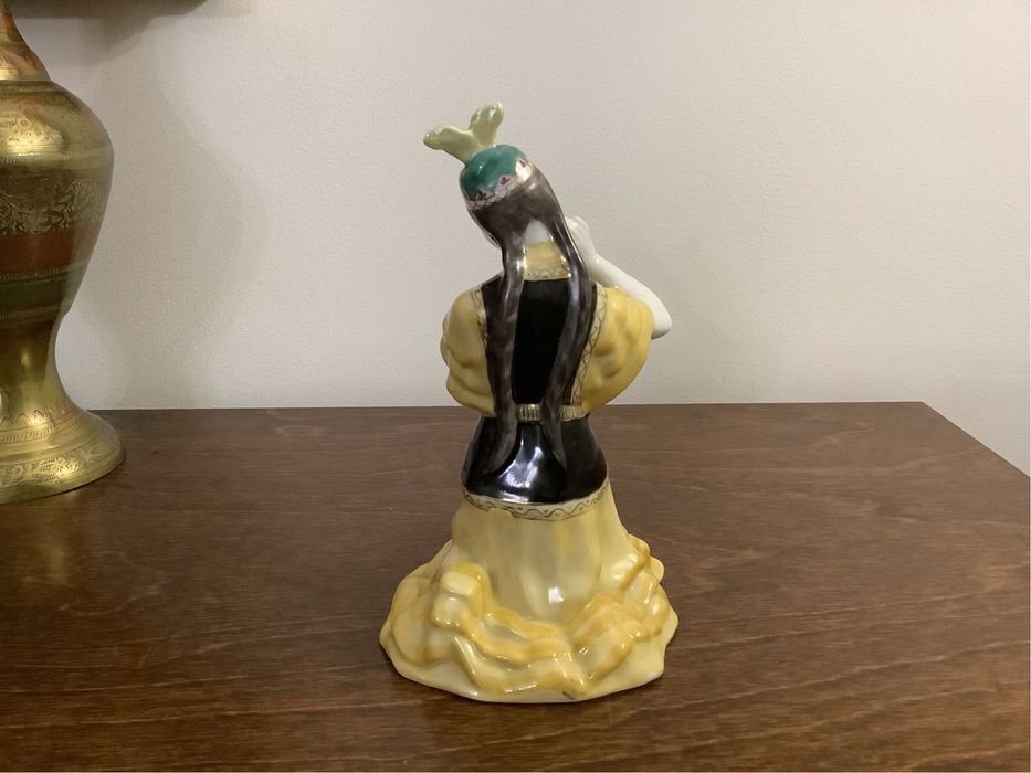 Статуэтка фарфоровая Вербилки СССР