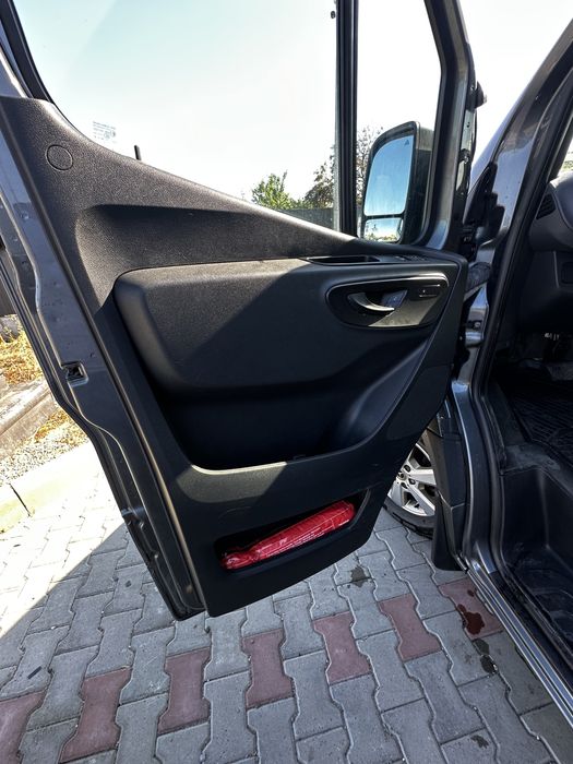 Vand mercedes sprinter 319 an  2022  unic proprietar