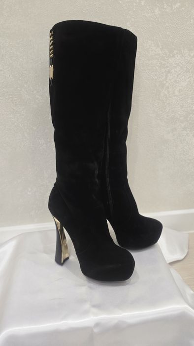 Женская зимние обувь