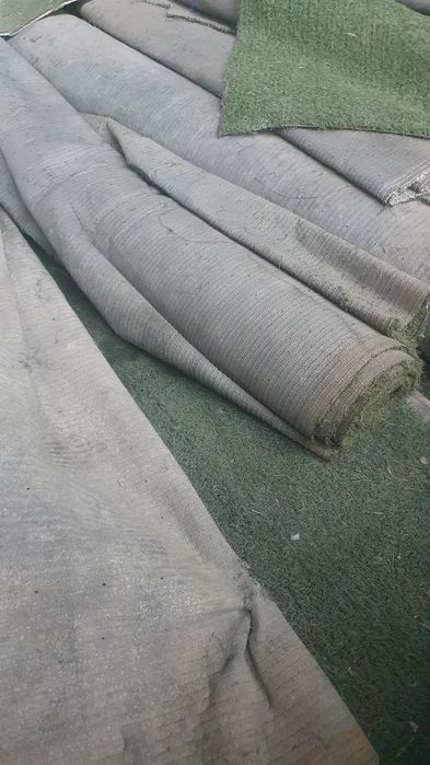 Gazon suniy polya stadion bog'cha yoki detski plashatkalarga uy yoki t