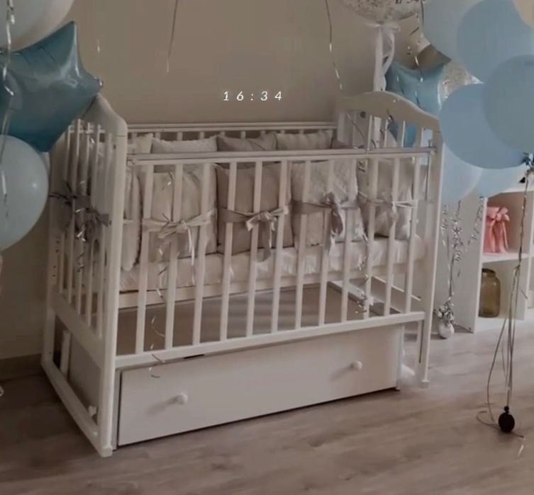 Детская кроватка