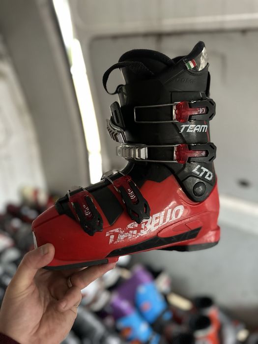 Clapari ski mai multe