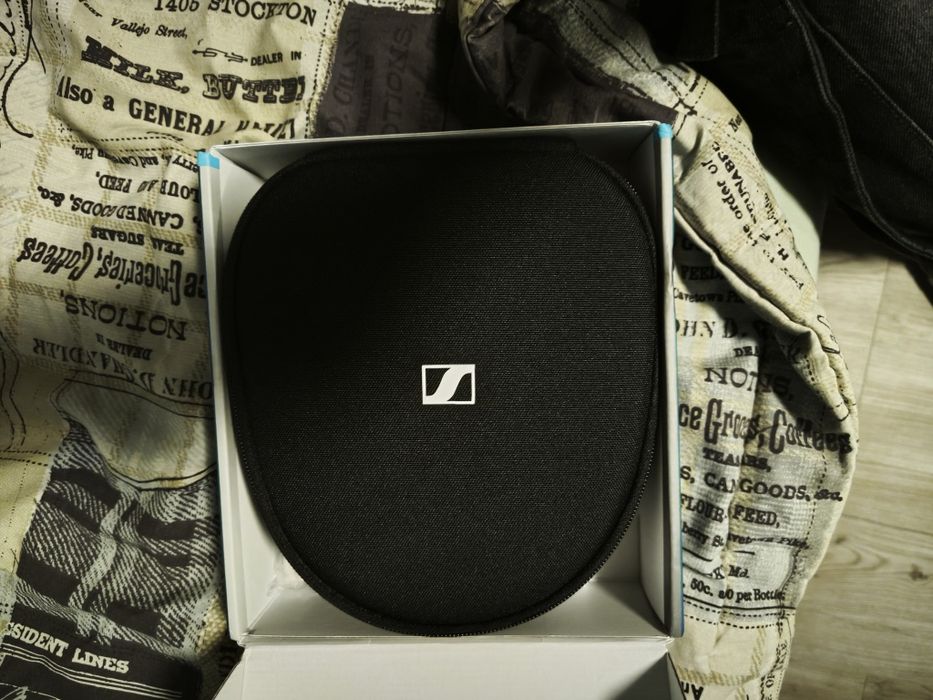 Слушалки Sennhesier Accentum Plus НОВИ