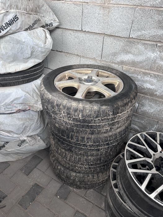 Продам диски с резиной R16