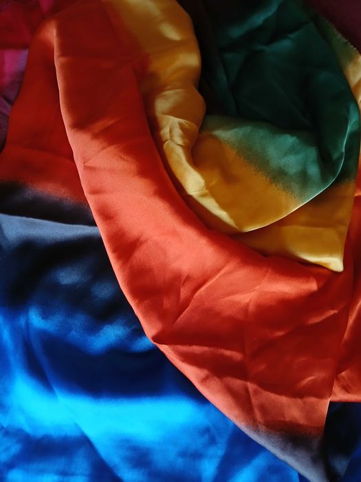 Шал от естествена коприна