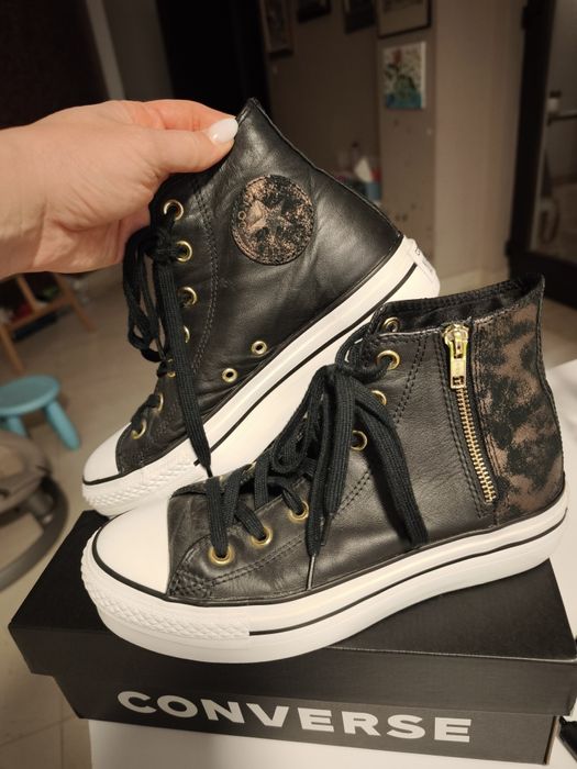 Converse Chuck Taylor piele