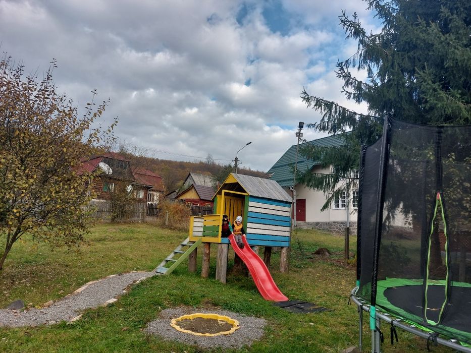 Cabana de închiriat Lunca Bradului | Ciubăr | 5 dormitoare | Grătar |