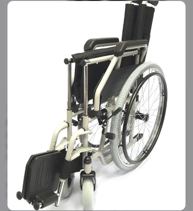 Кресло-коляска прогулочная с ручным приводом