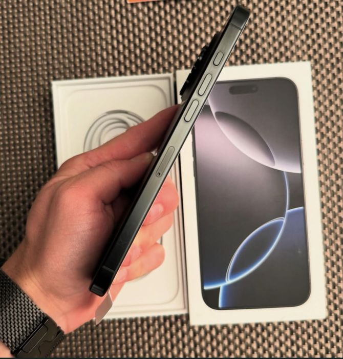 Vand iphone 16 pro max